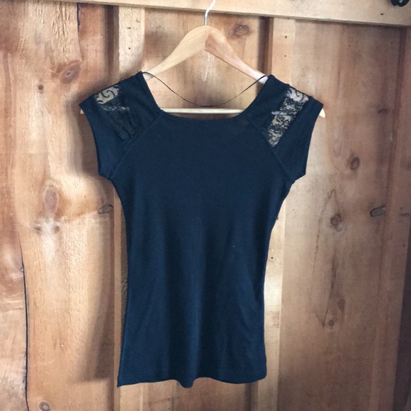 Black top - Picture 4 of 4